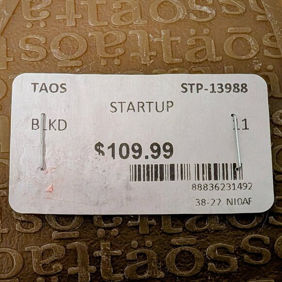 Täos Footwear Startup Mid Top Sneaker in Black Distressed - NO INSOLES - Picture 13 of 16